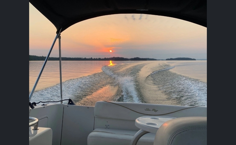 Sea Ray Sundancer 260-kuva-4